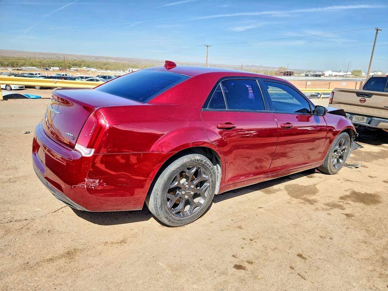 2019 Chrysler 300 S - Фото 3