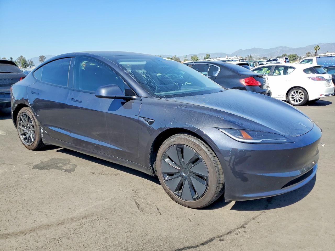2025 Tesla Model 3 - Image 4