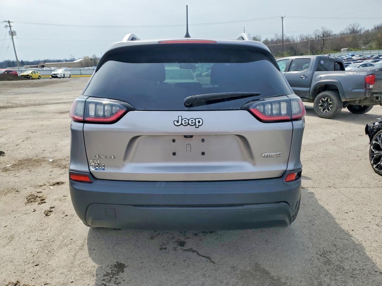 2019 Jeep Cherokee Latitude - Фото 6