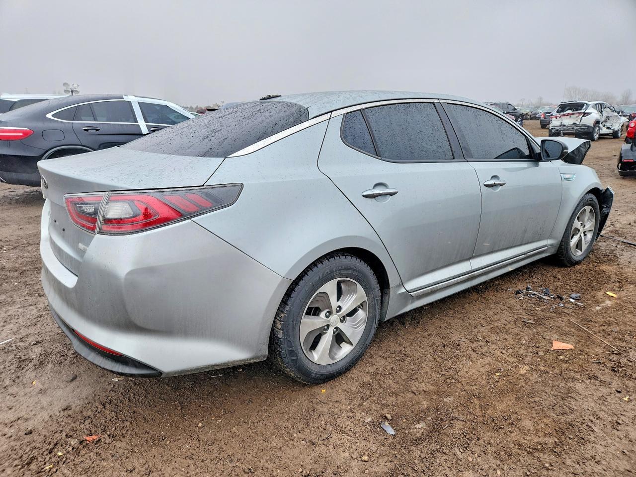 2015 Kia Optima Hybrid Base - Фото 3