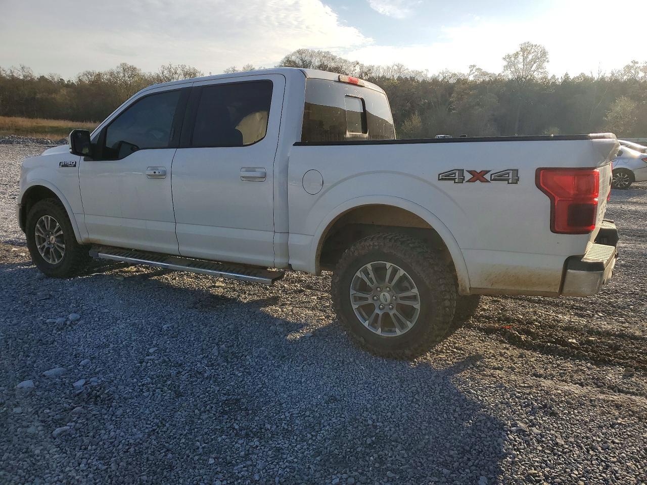 2019 Ford F150 Supercrew - Фото 2