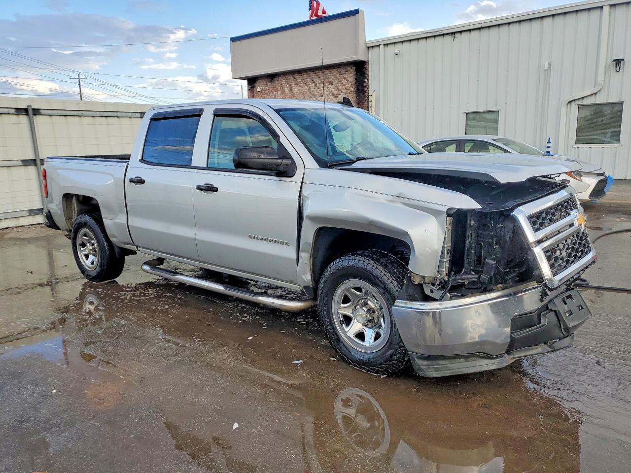2015 Chevrolet Silverado C1500 - Image 4