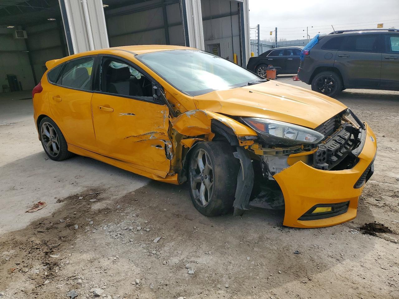 2015 Ford Focus St - Image 4