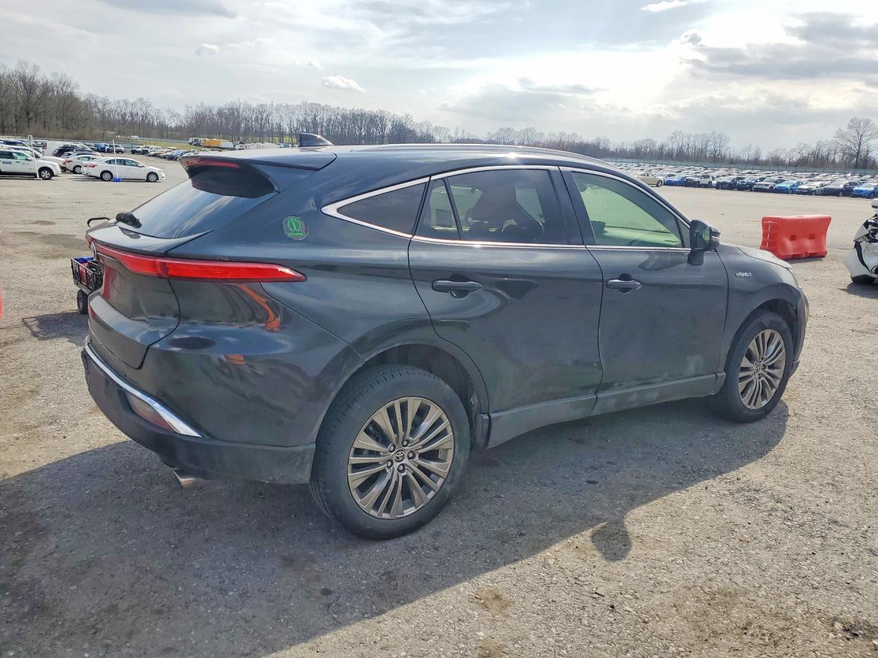 2021 Toyota Venza Xle - Фото 3