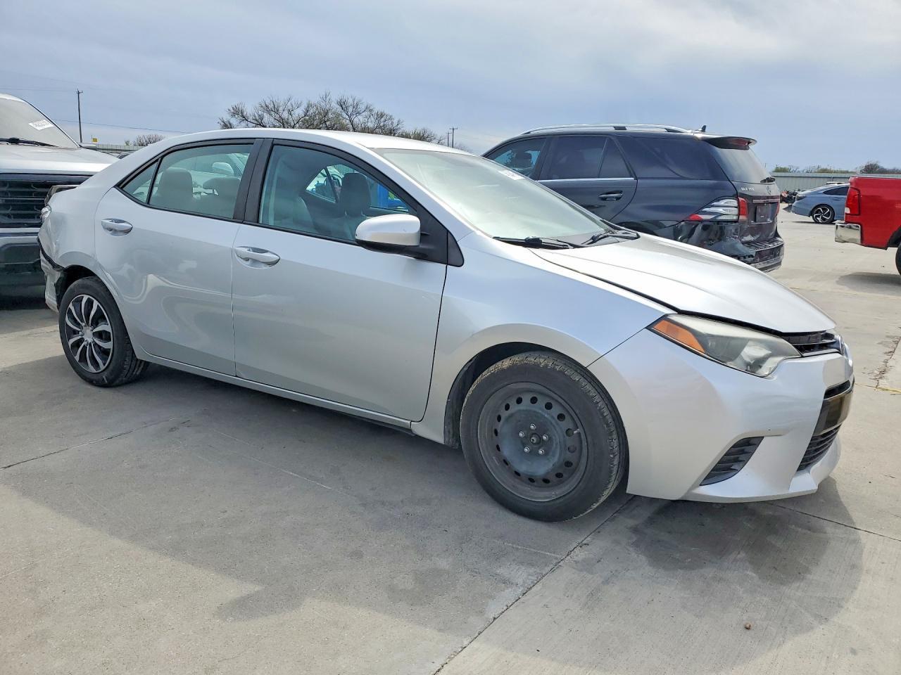2015 Toyota Corolla Le - Фото 4