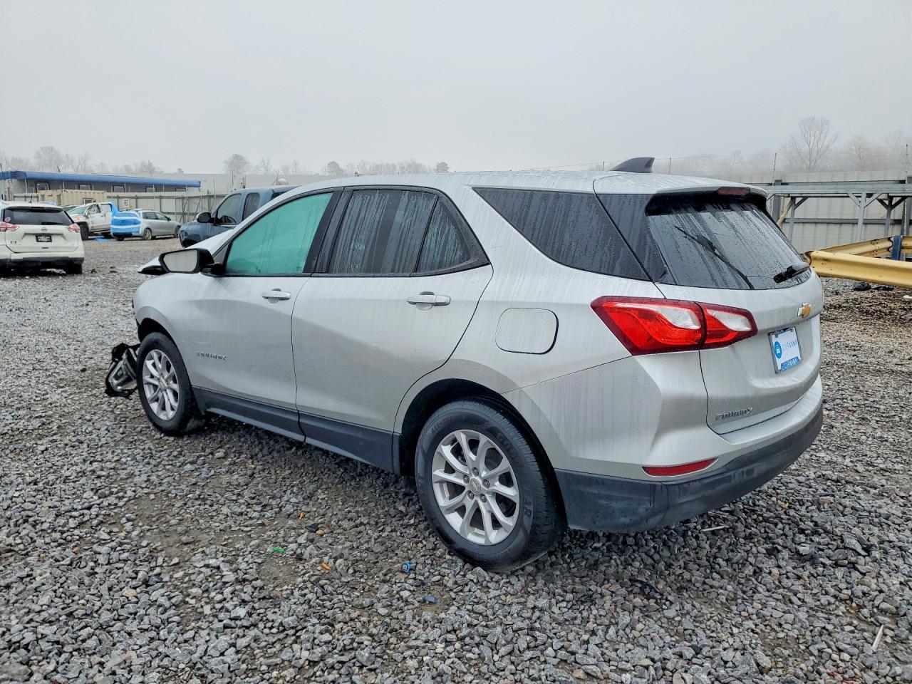 2019 Chevrolet Equinox Ls - Image 2