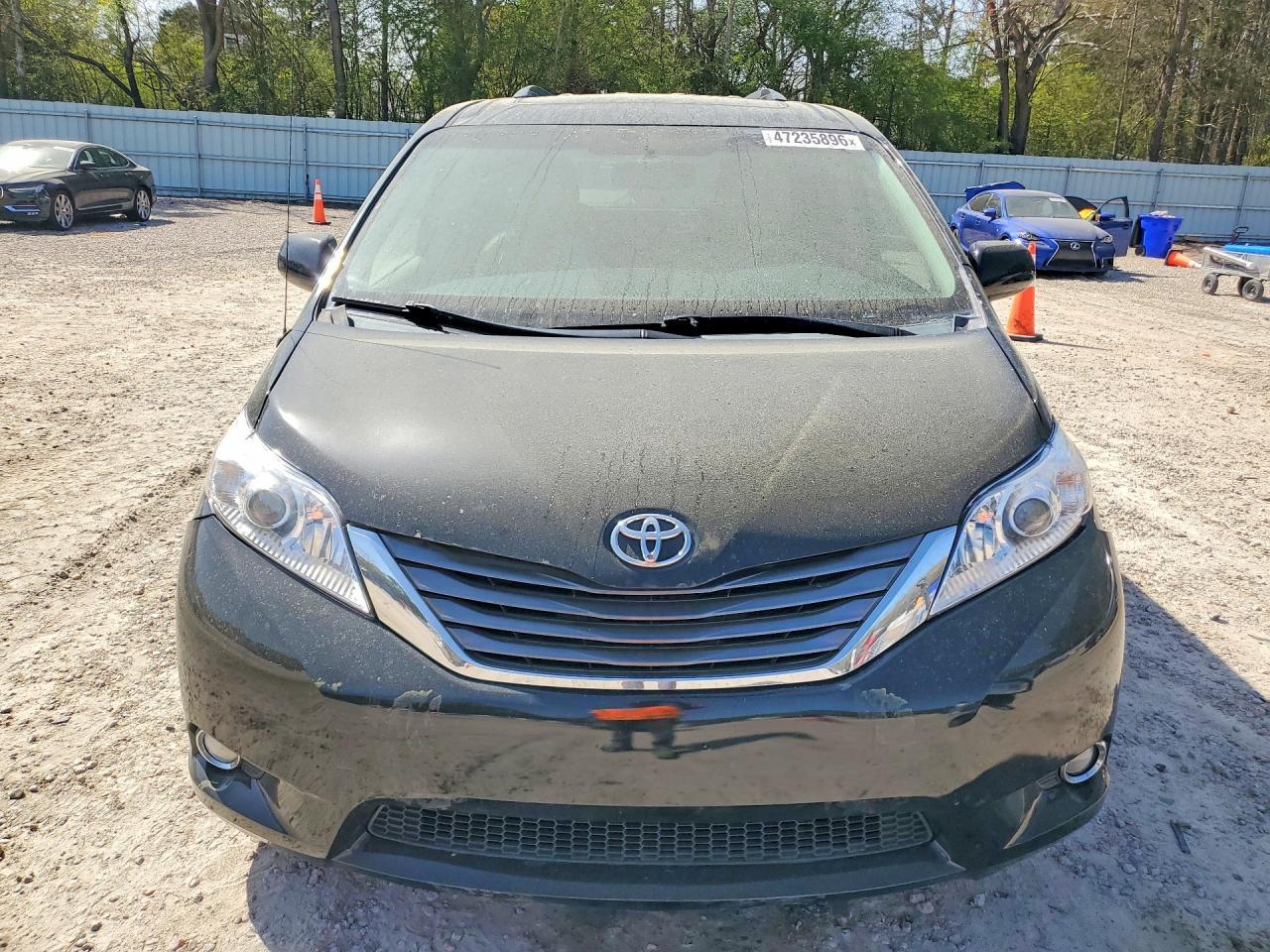 2014 Toyota Sienna Xle 7-Passenger - Фото 5