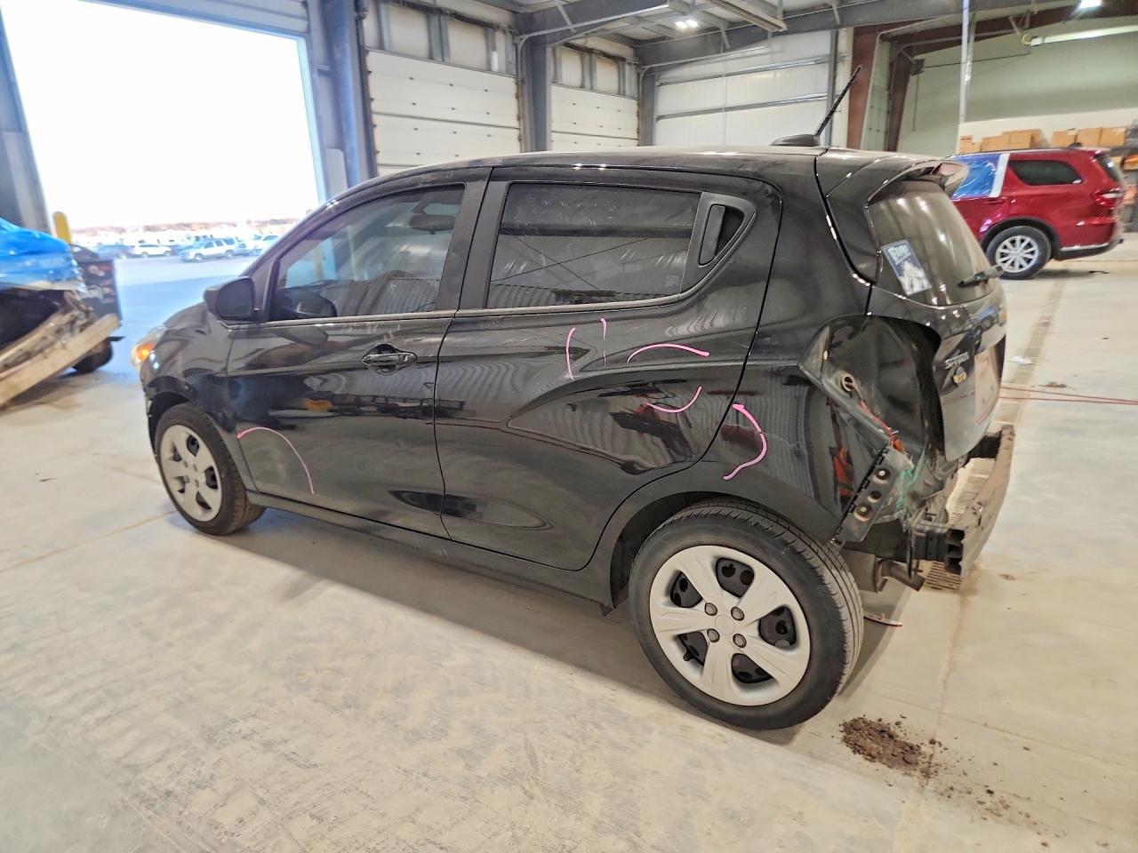 2019 Chevrolet Spark Ls - Фото 2