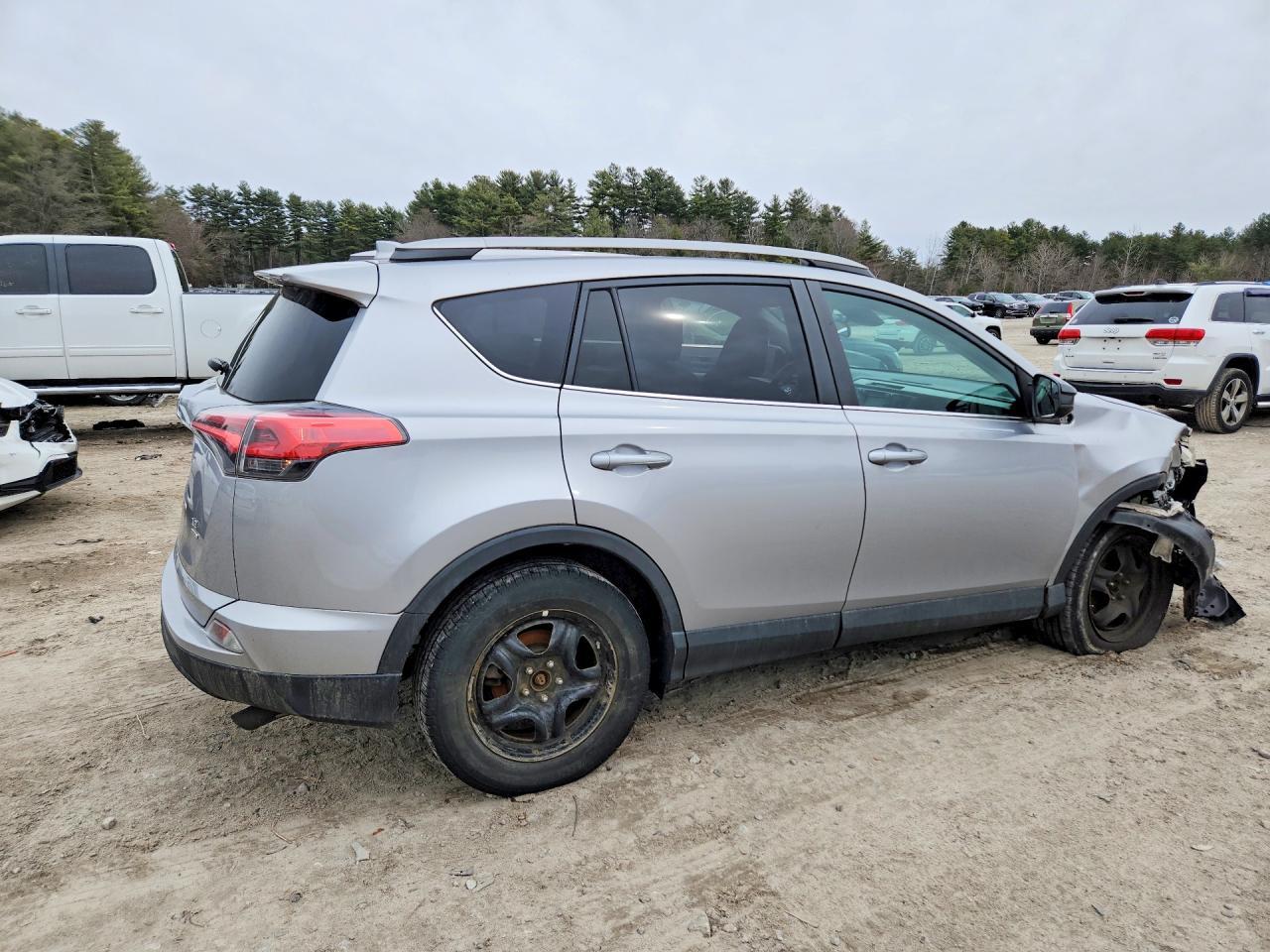 2017 Toyota Rav4 Le - Фото 3