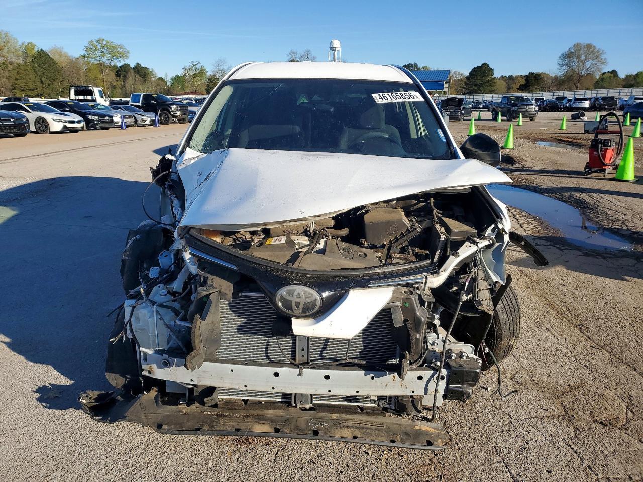 2017 Toyota Rav4 Le - Image 5