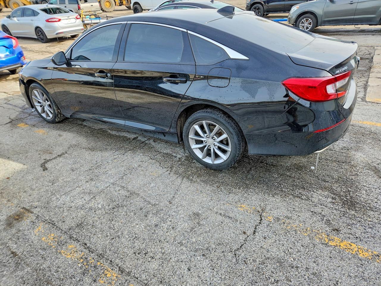 2022 Honda Accord Lx - Фото 2