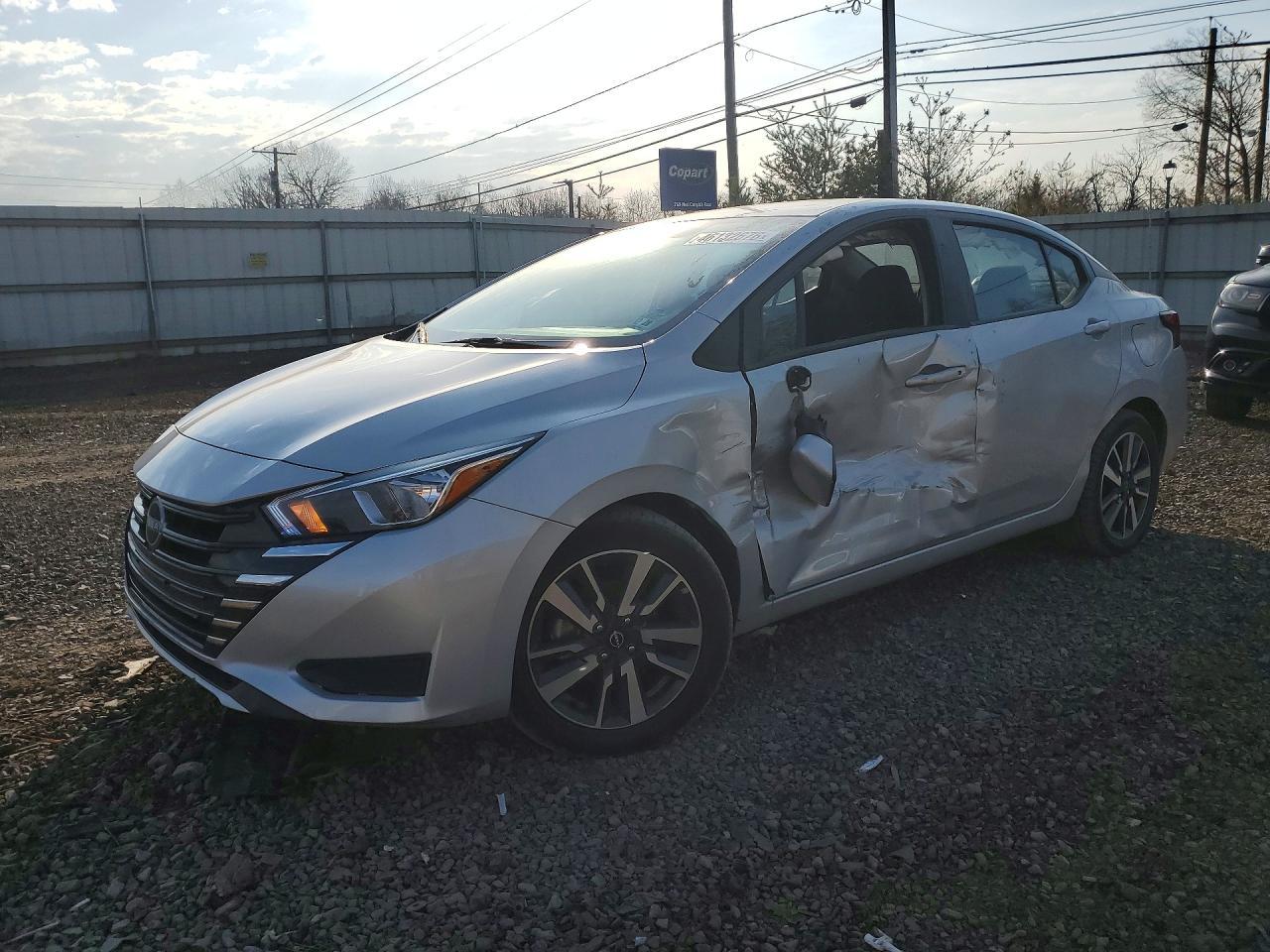 2023 Nissan Versa Sv