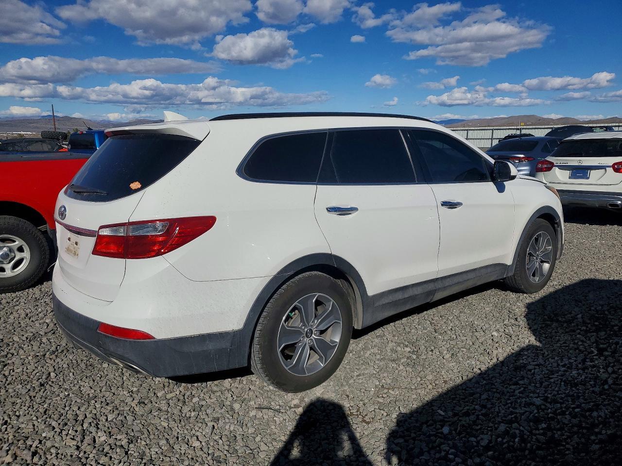 2016 Hyundai Santa Fe Se - Фото 3