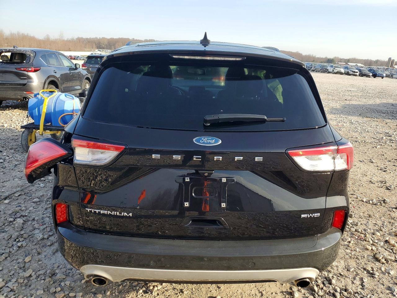 2021 Ford Escape Titanium - Image 6