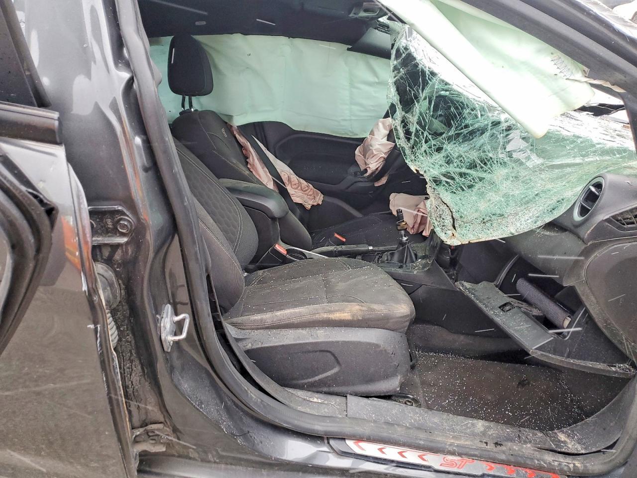 2019 Ford Fiesta St - Image 7