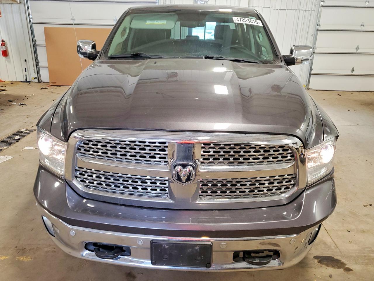 2017 Ram 1500 Laramie - Image 5