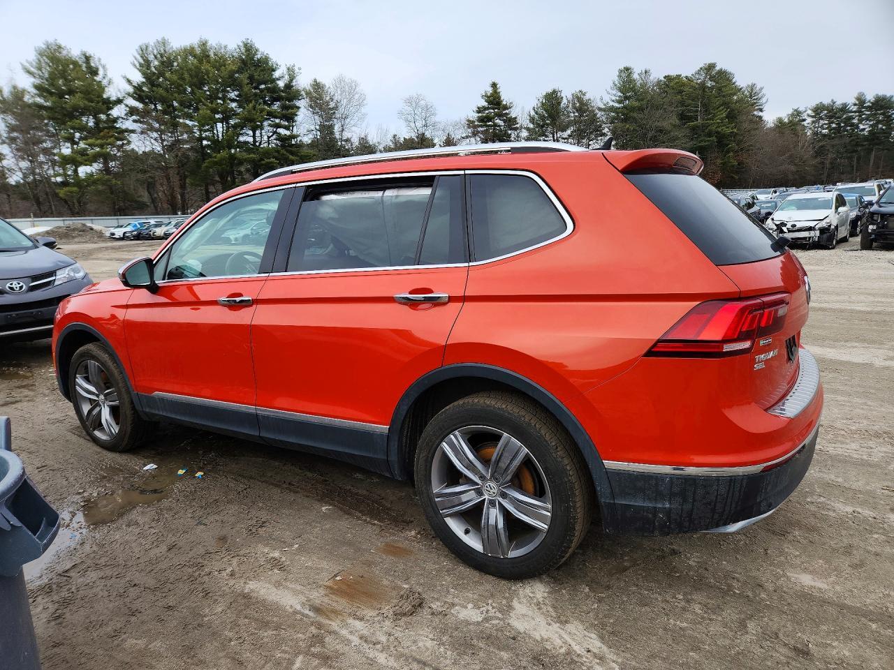 2019 Volkswagen Tiguan Sel Premium - Фото 2