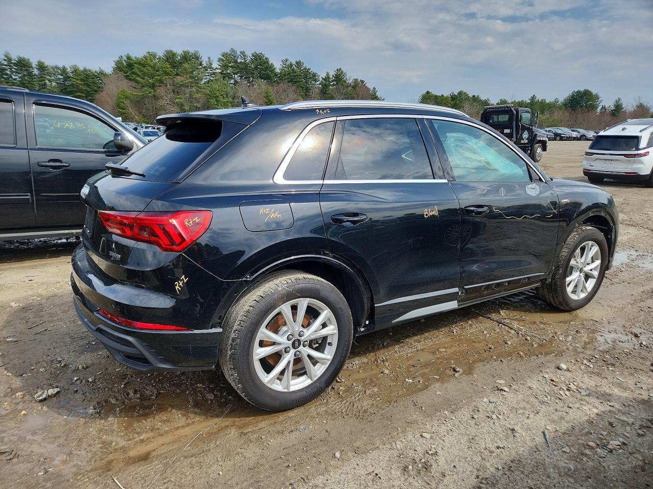 2025 Audi Q3 Premium Plus S Line 45 - Фото 3