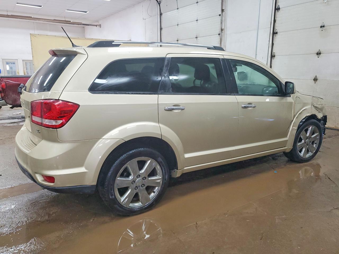 2011 Dodge Journey R - Image 3