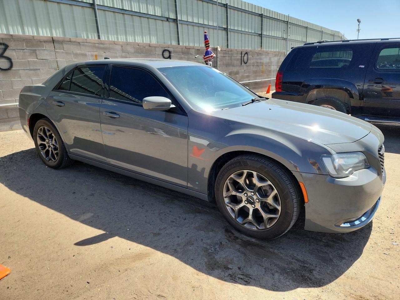 2017 Chrysler 300 S - Image 4