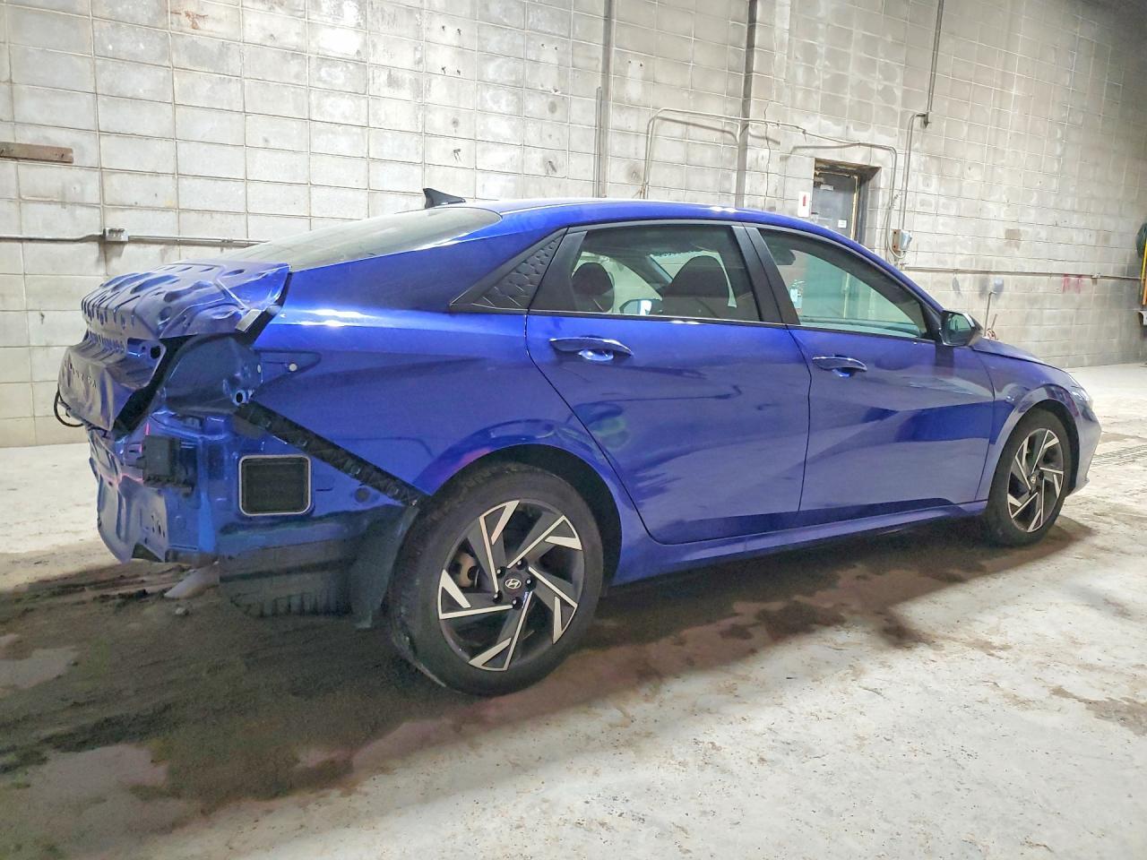 2025 Hyundai Elantra Sel Sport - Фото 3