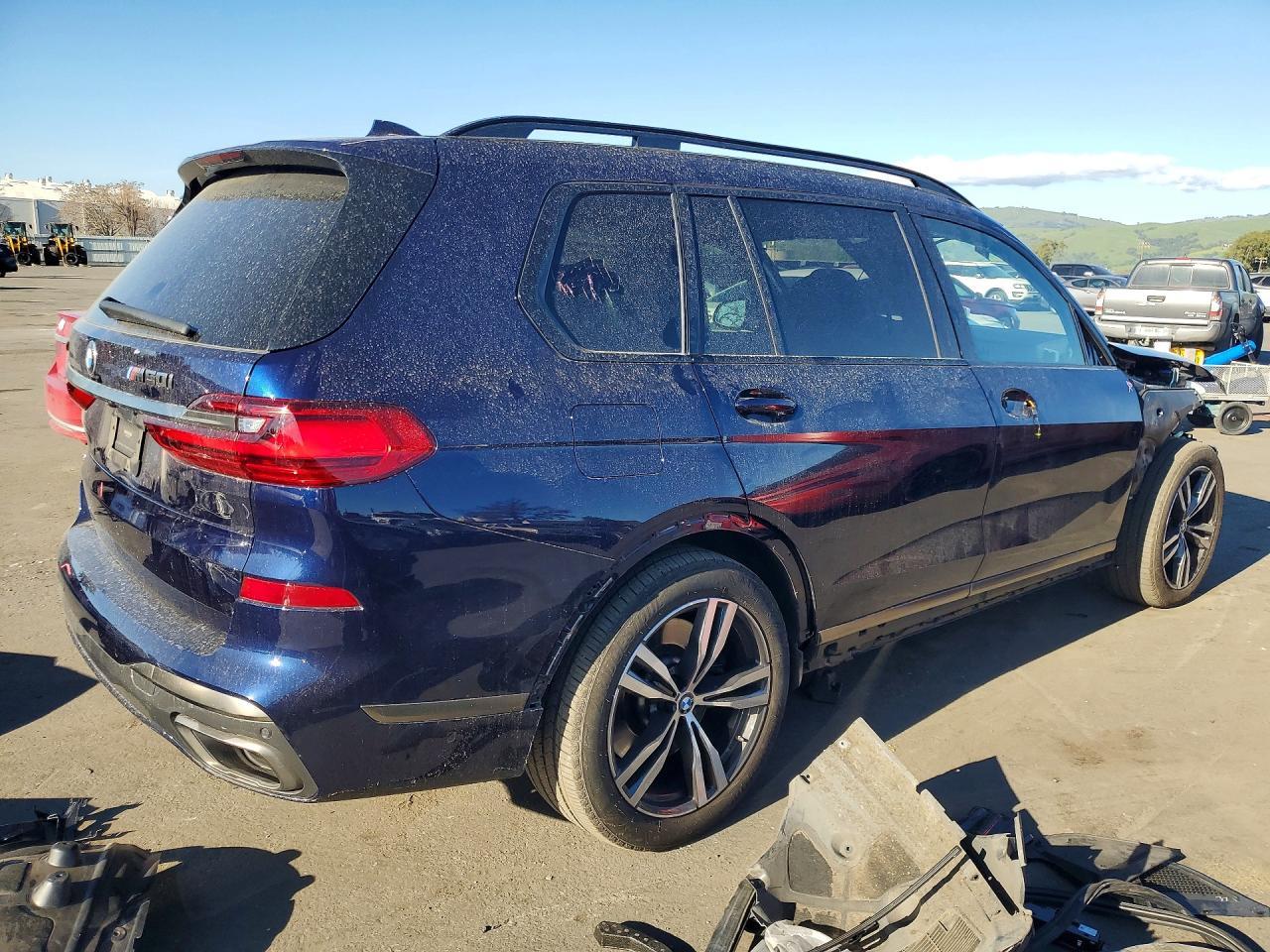 2021 BMW X7 M50I - Фото 3