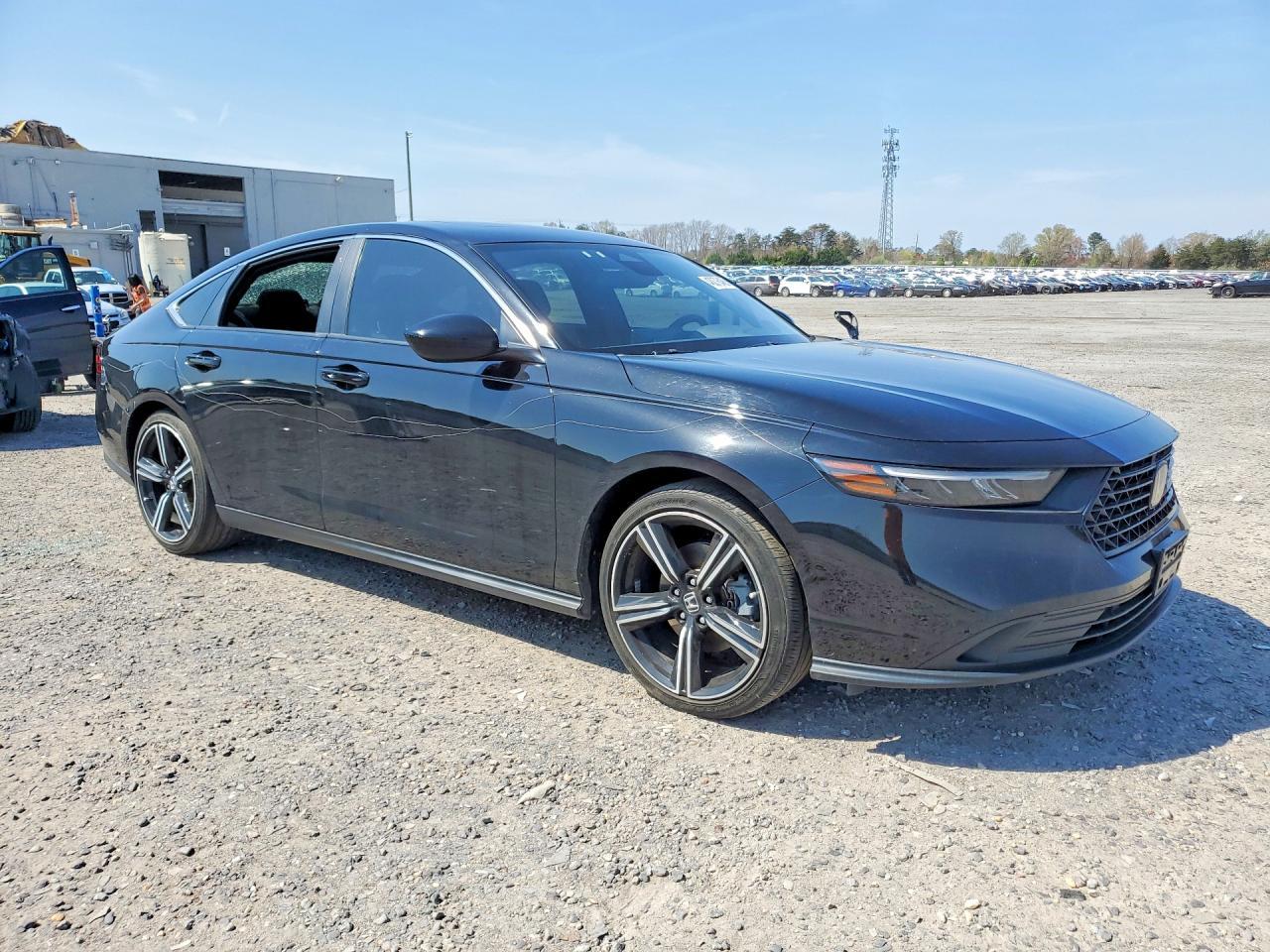 2023 Honda Accord Hybrid Sport - Image 4