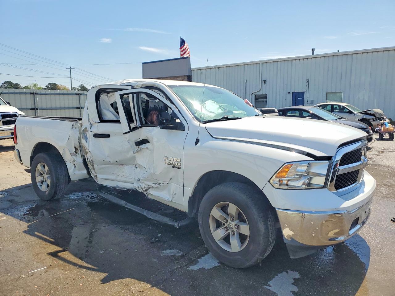 2022 Ram 1500 Classic Slt - Фото 4