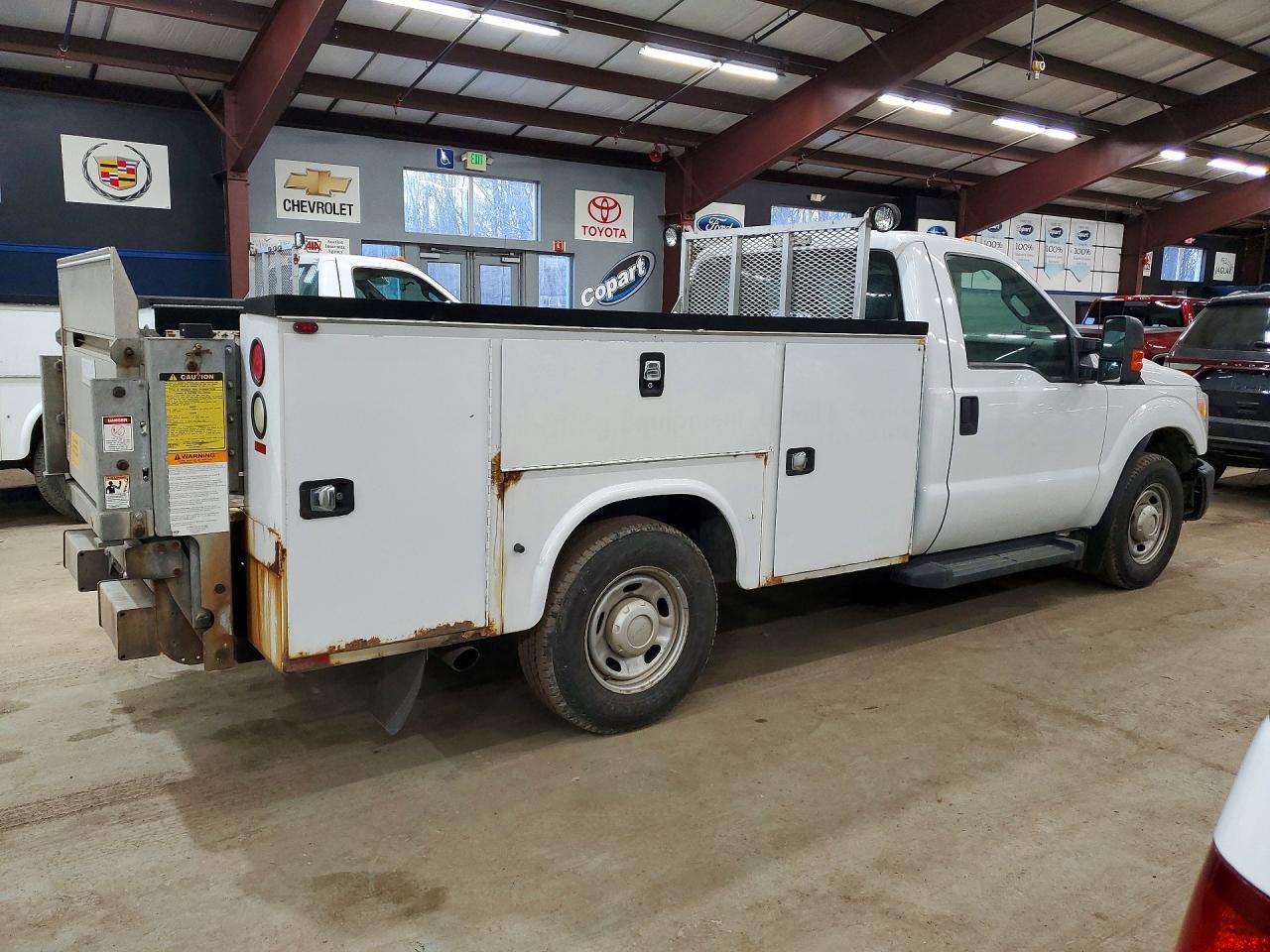 2015 Ford F350 Super Duty - Image 3