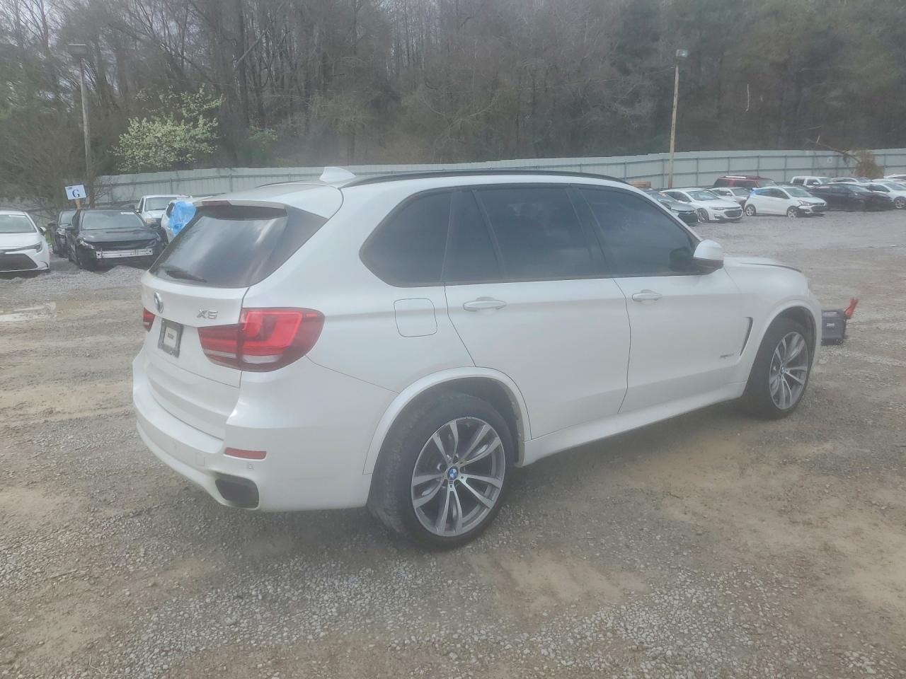 2015 BMW X5 xDrive50I - Фото 3