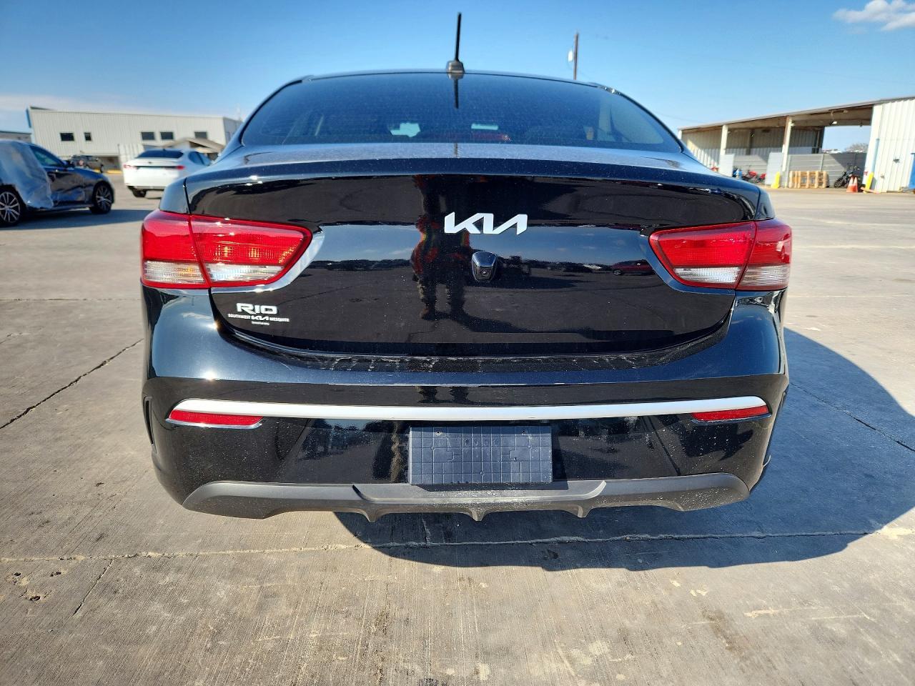 2023 Kia Rio S - Фото 6