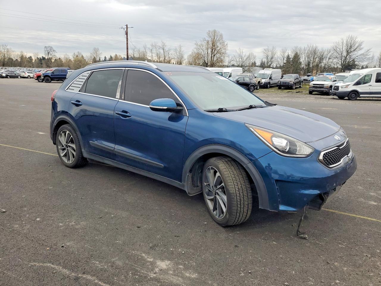 2017 Kia Niro Touring - Фото 4