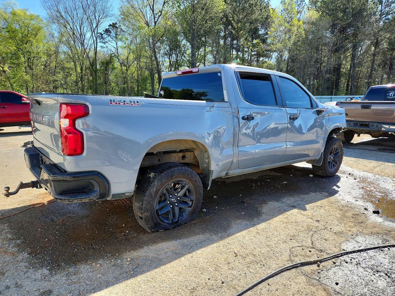 2024 Chevrolet Silverado K1500 Trail Boss Custom - Image 3