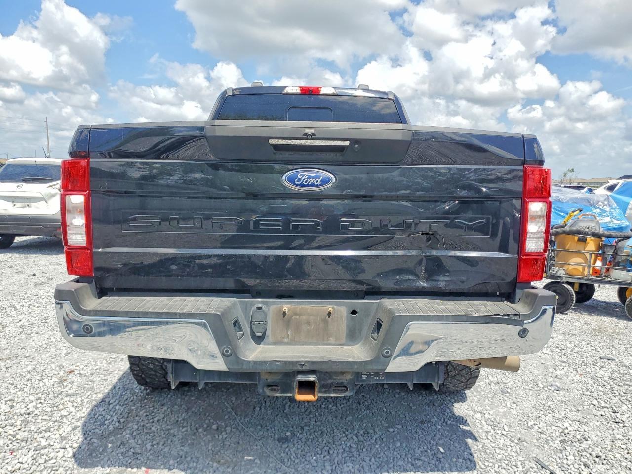 2022 Ford F250 Super Duty - Фото 6