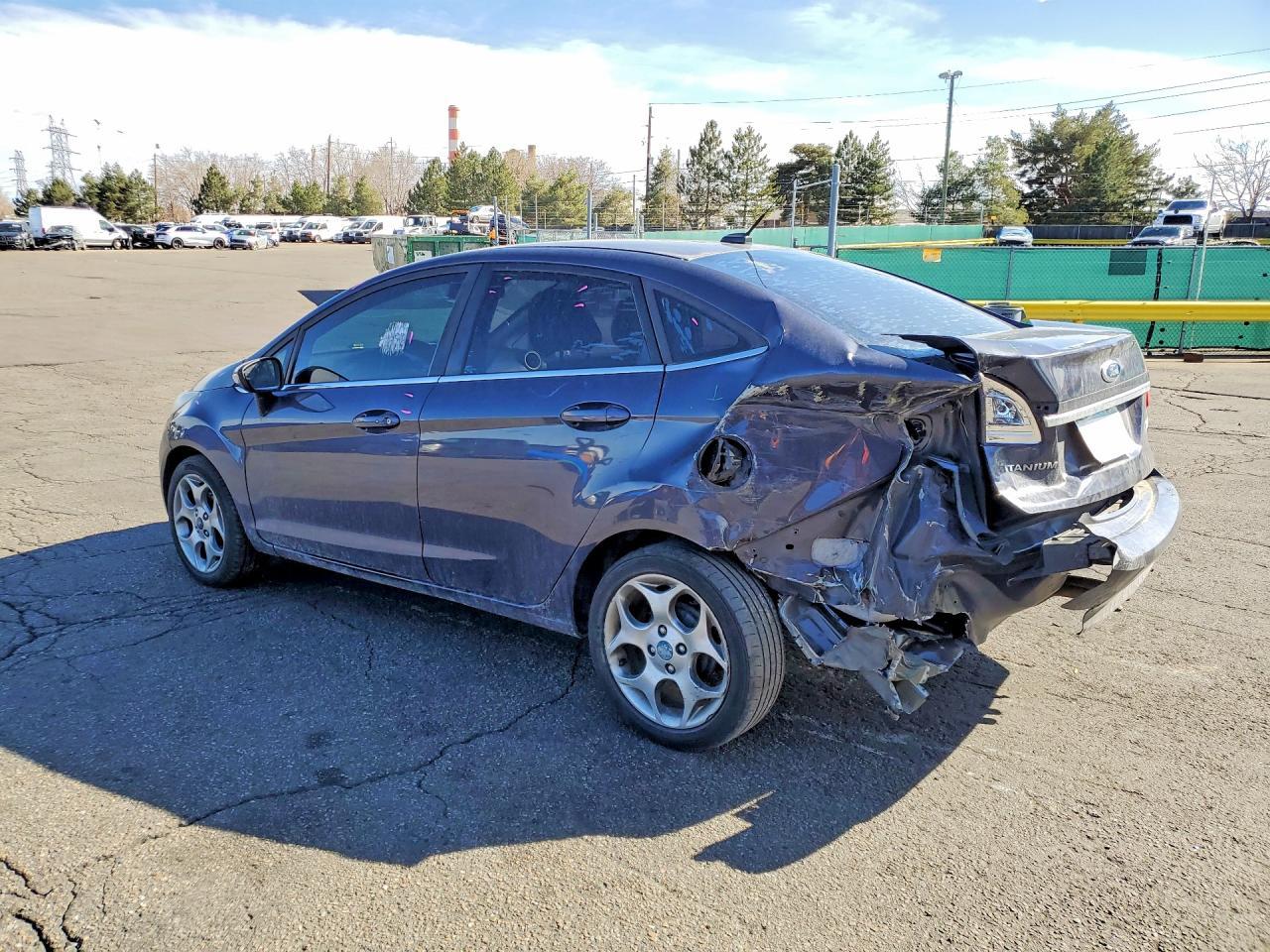 2013 Ford Fiesta Titanium - Фото 2
