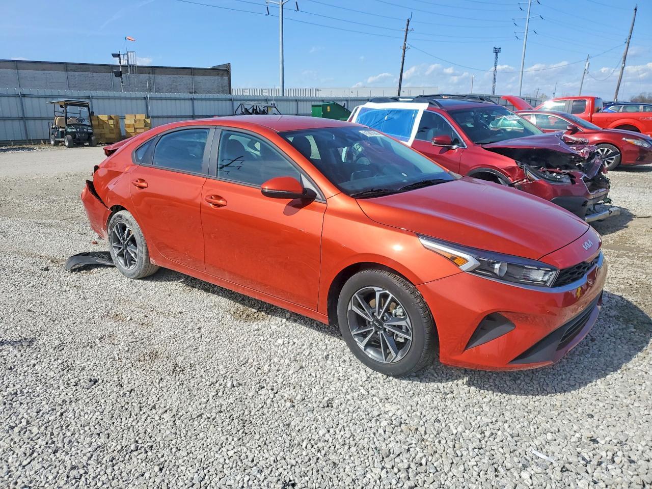 2023 Kia Forte Lxs - Image 4