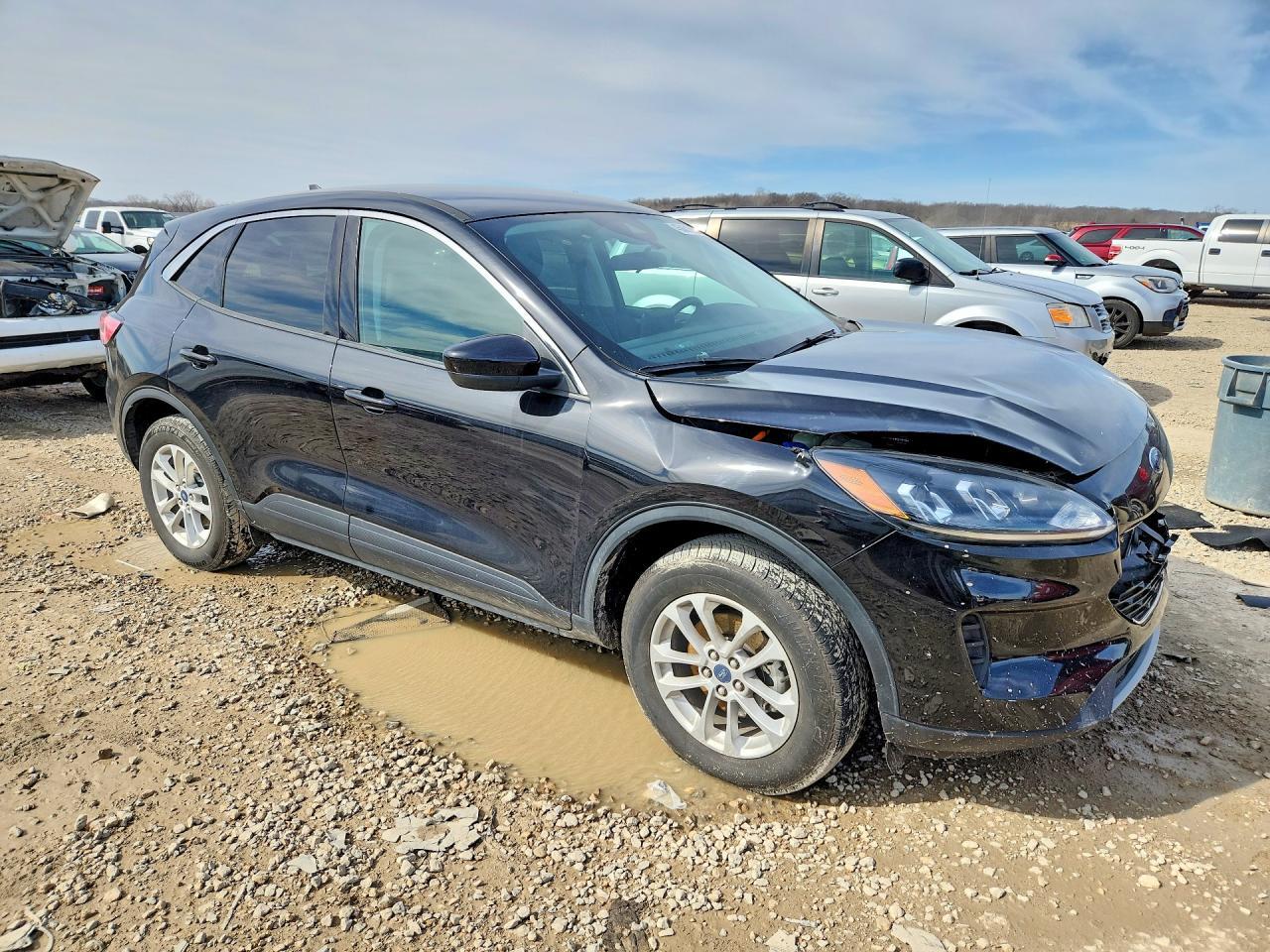 2021 Ford Escape Se - Фото 4