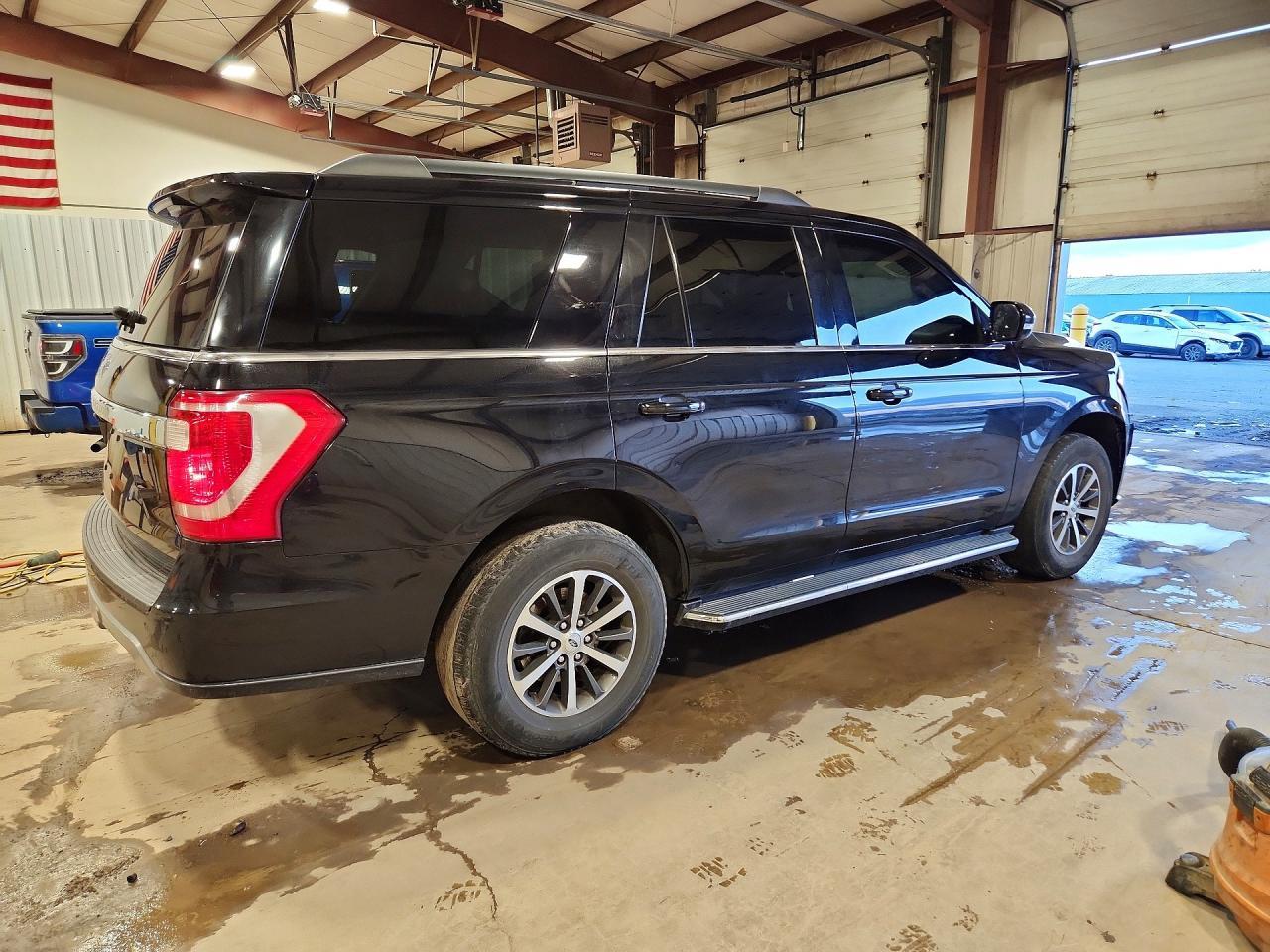 2019 Ford Expedition Xlt - Фото 3