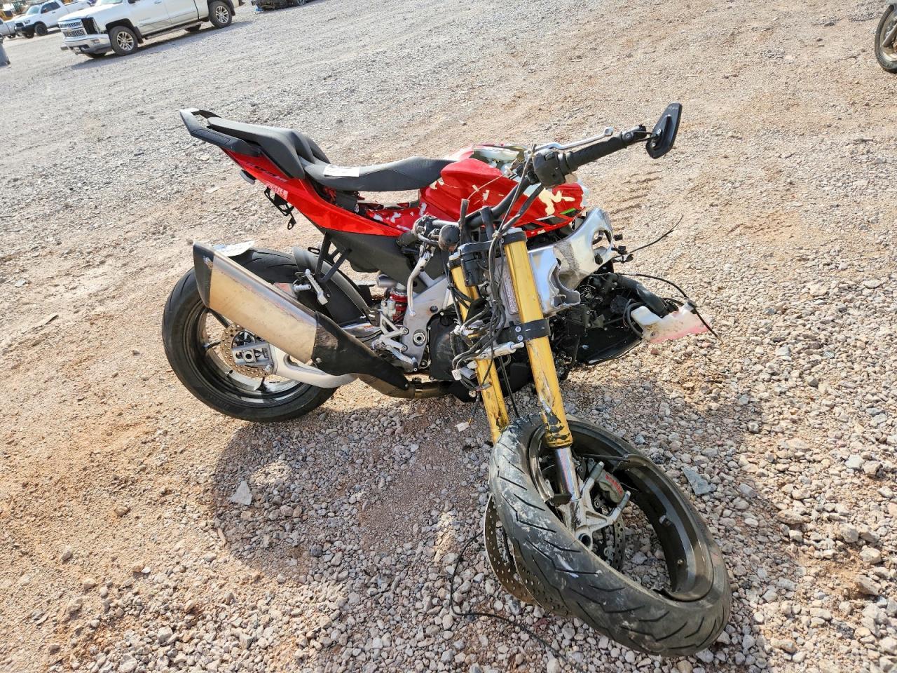 2024 Aprilia Tuono V4 1100
