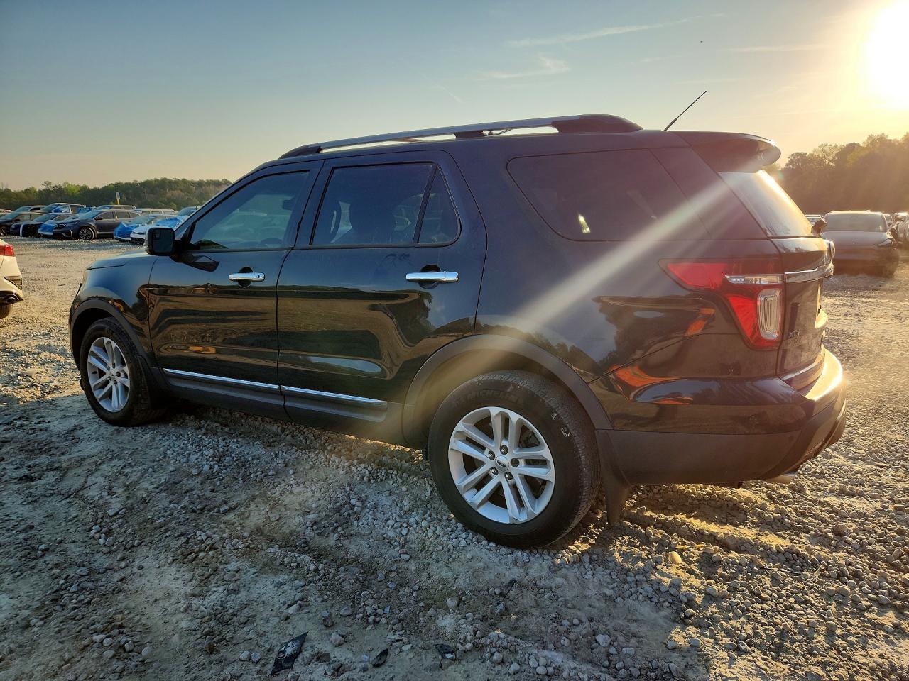 2014 Ford Explorer Xlt - Фото 2