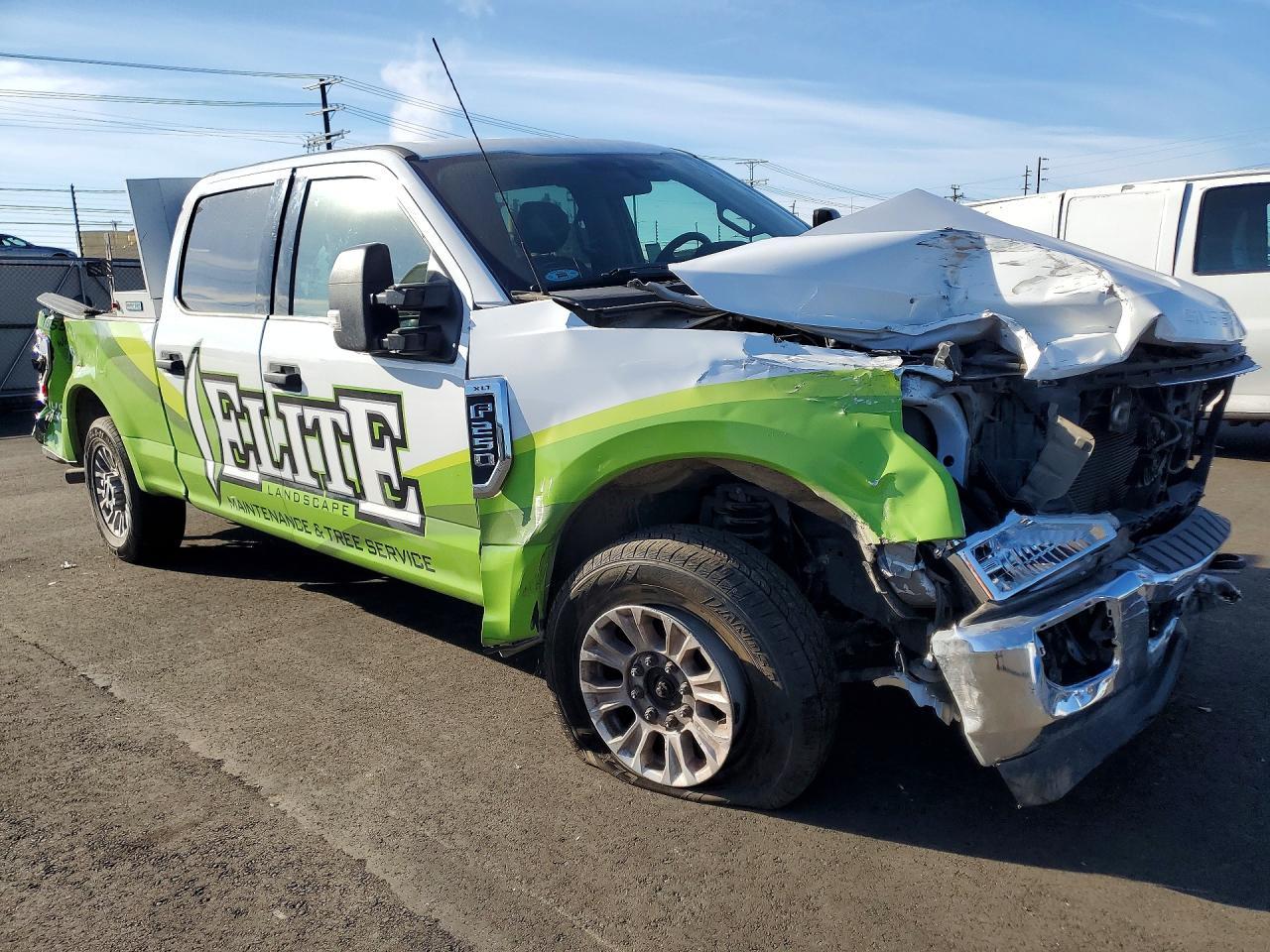 2022 Ford F250 Super Duty - Фото 4