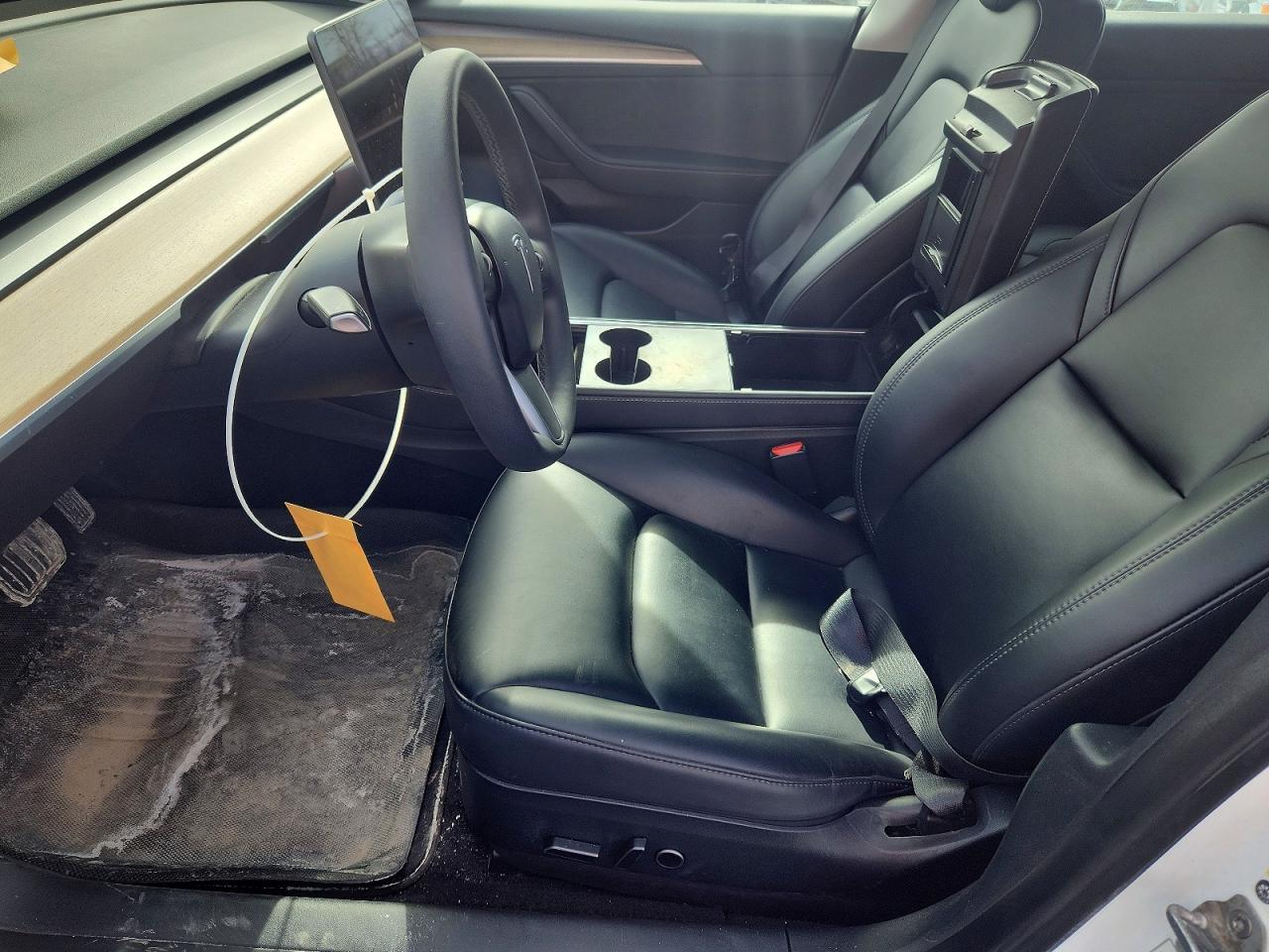 2023 Tesla Model 3 - Image 7