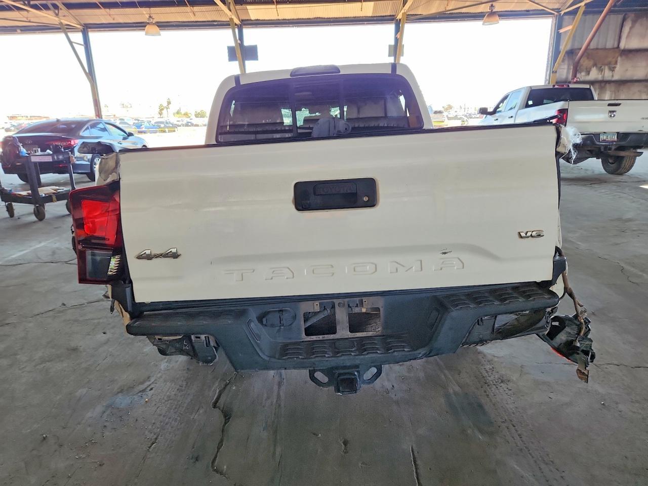 2019 Toyota Tacoma Sr V6 - Image 6