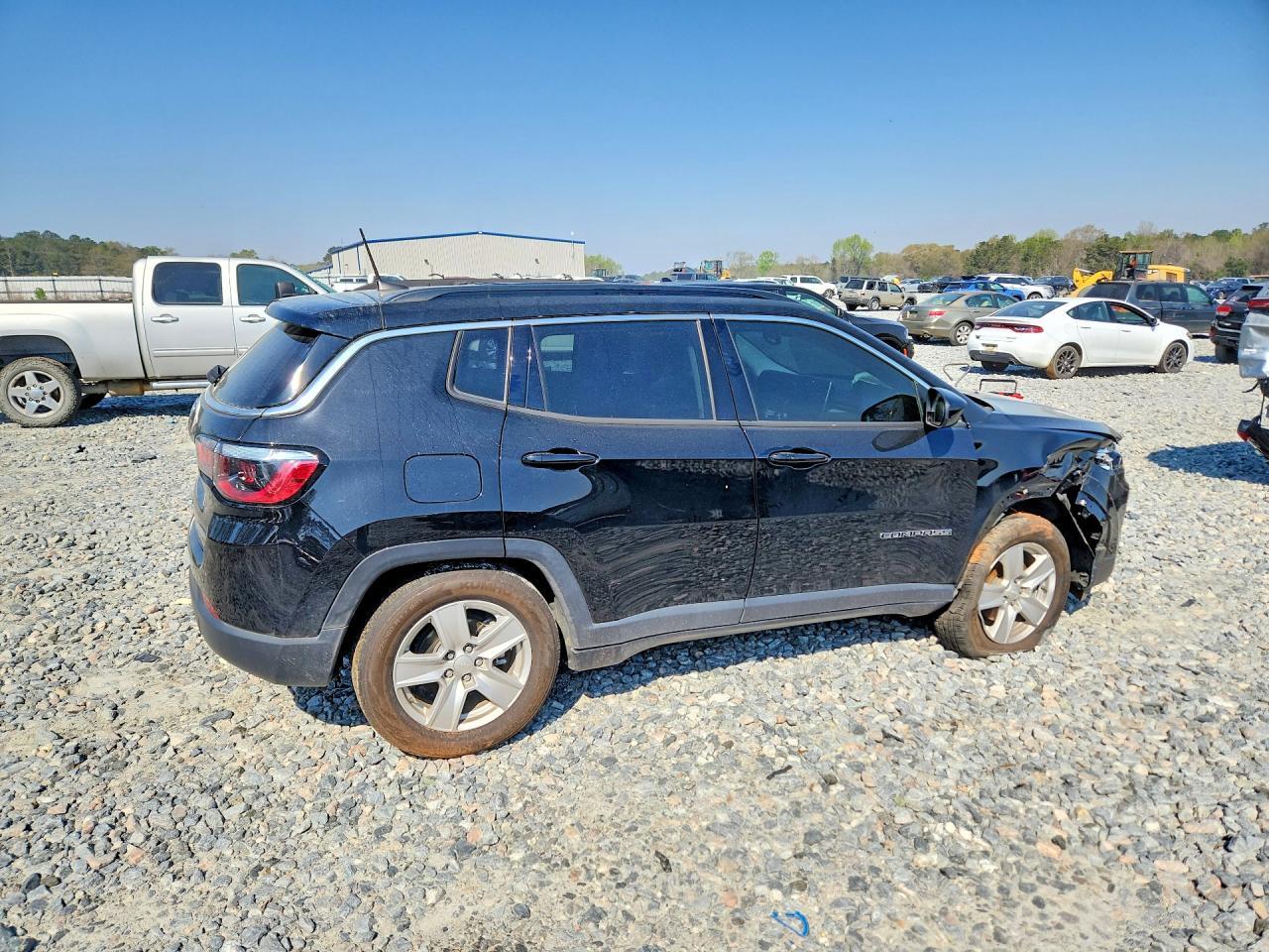 2022 Jeep Compass Latitude - Фото 3