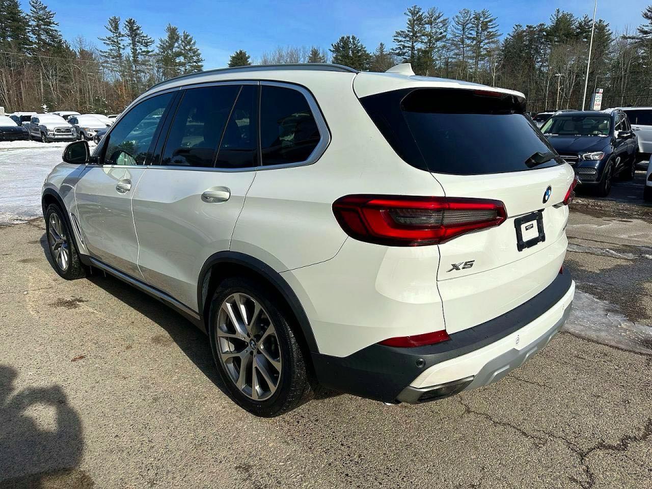 2019 BMW X5 xDrive40I - Image 3