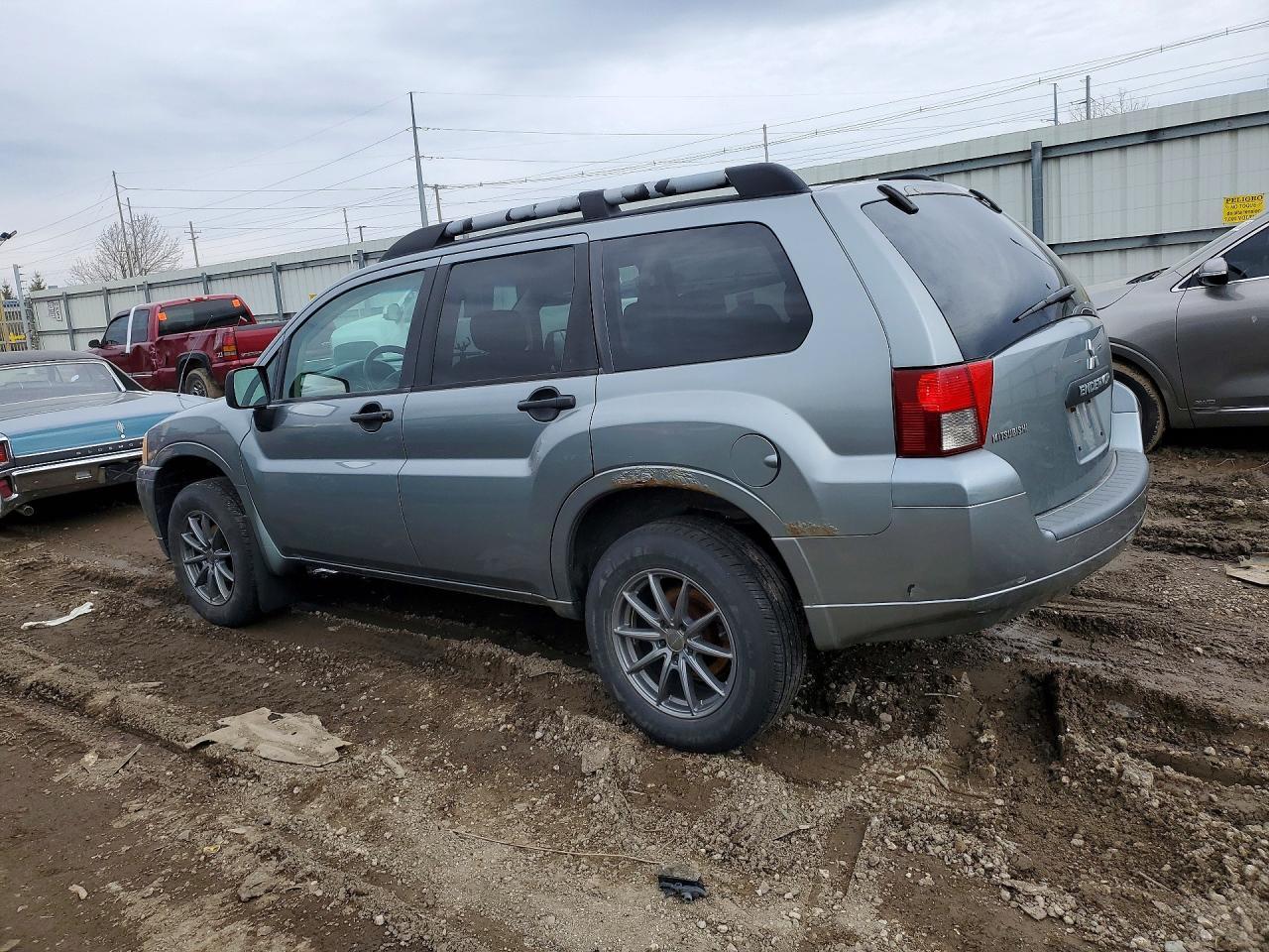 2008 Mitsubishi Endeavor Ls - Image 2