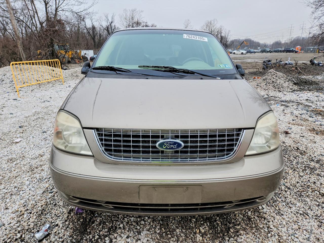 2004 Ford Freestar - Фото 5