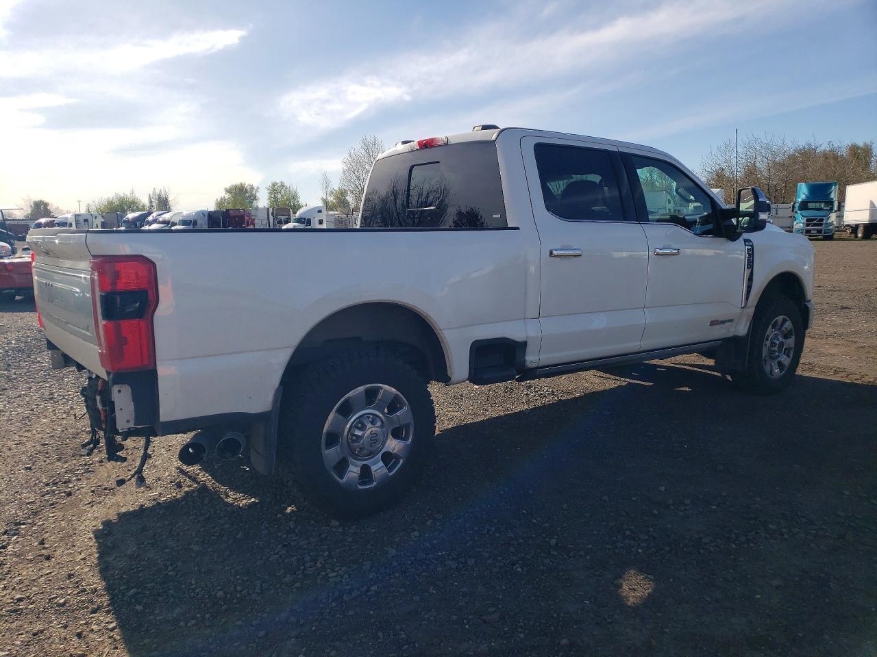 2024 Ford F350 Super Duty - Фото 3