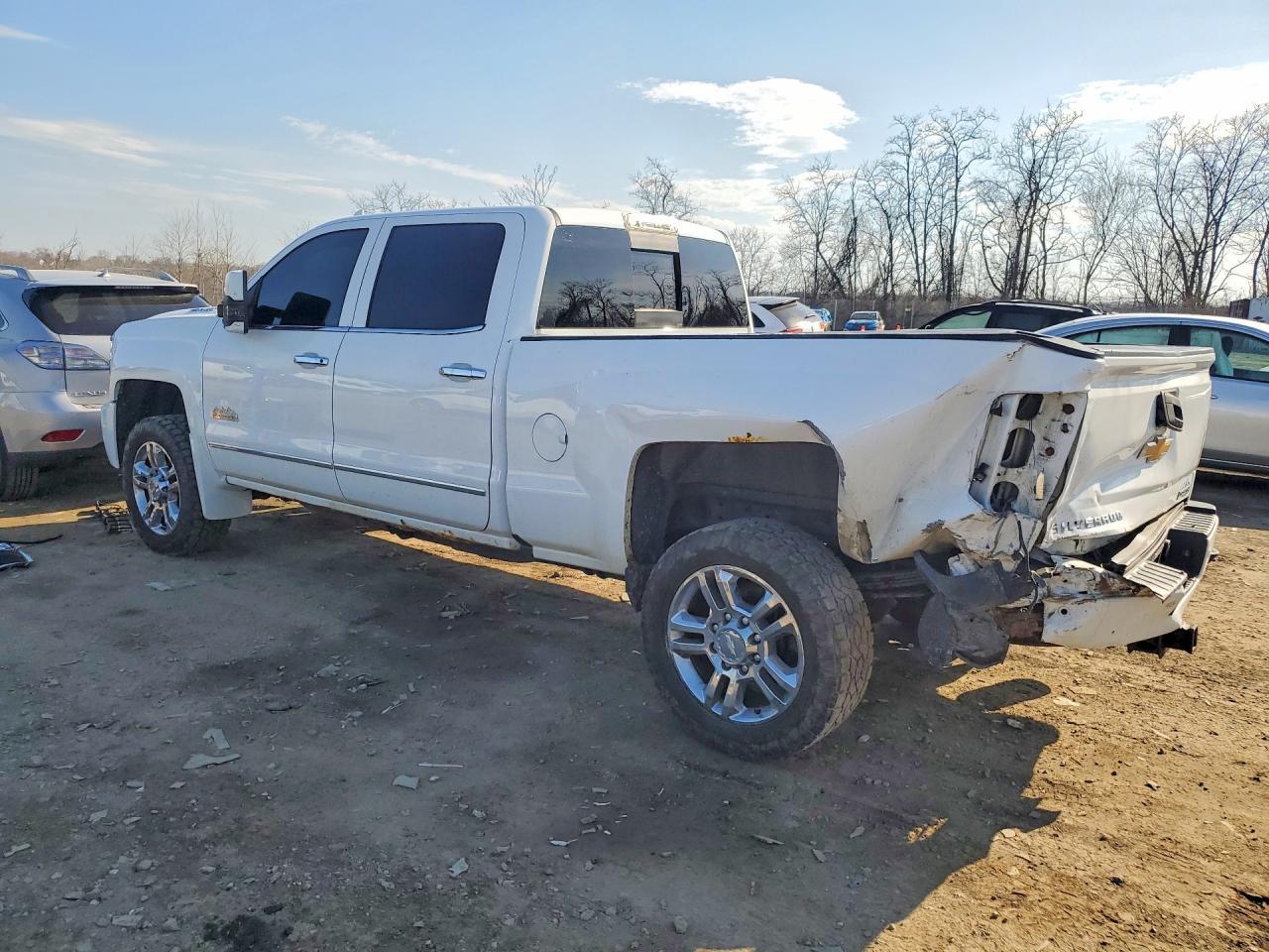 2016 Chevrolet Silverado K2500 High Country - Image 2