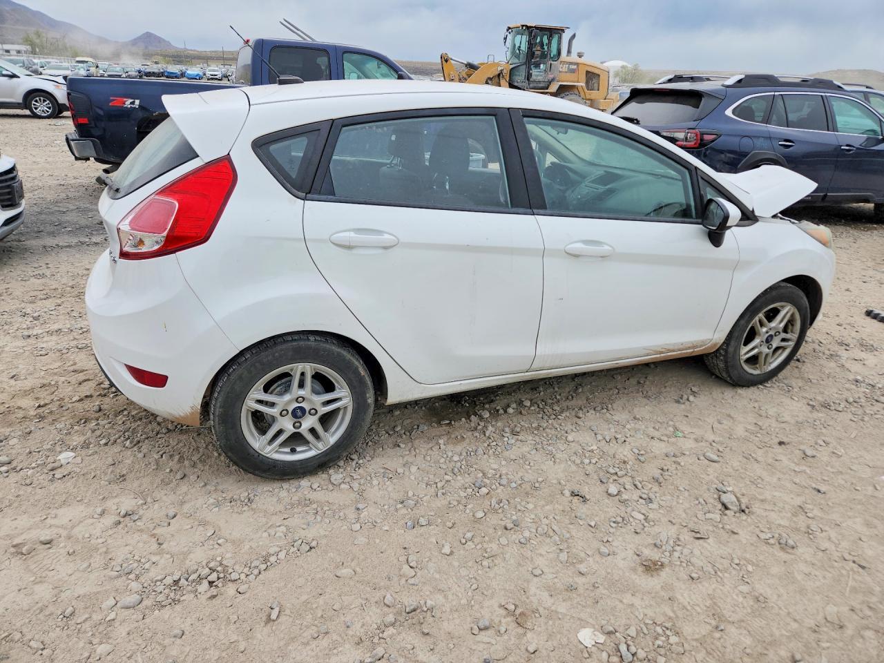 2018 Ford Fiesta Se - Фото 3